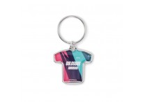Llavero en forma de camiseta deportiva con doming.